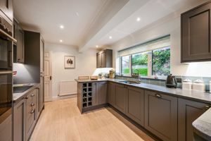 Kitchen- click for photo gallery